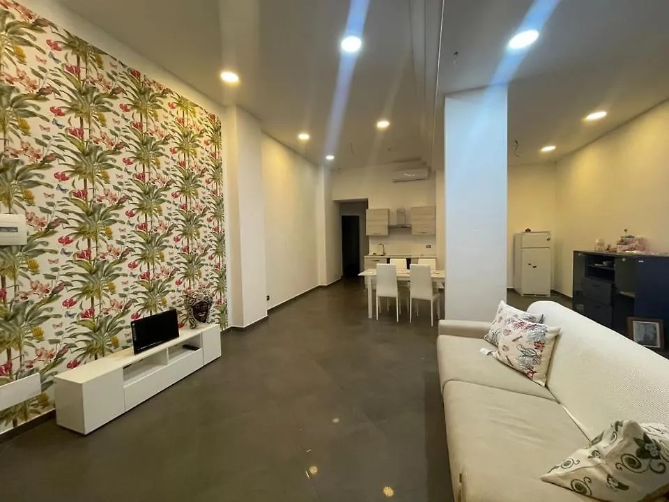 ロッカルメーラCasa Elenaアパートメント ロッカルメーラ